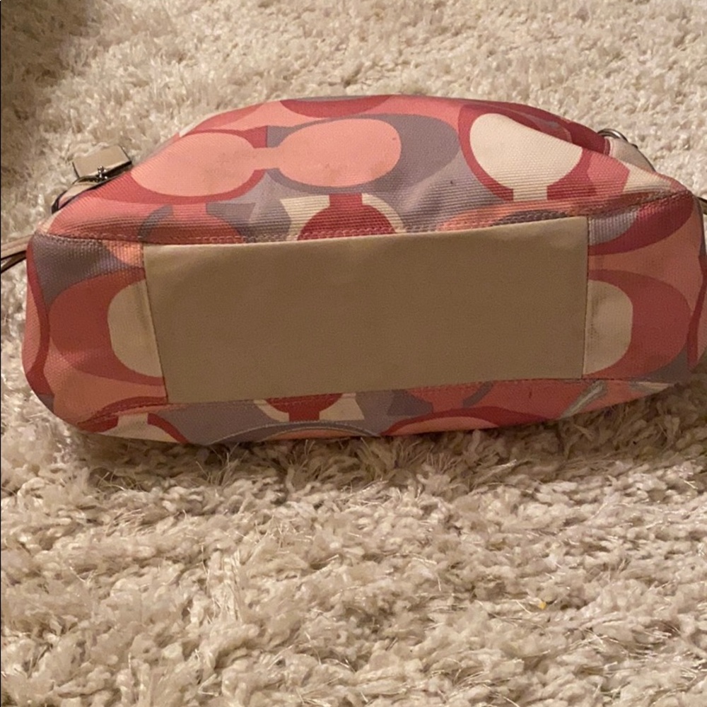 Coach purse - Picture 5 of 8